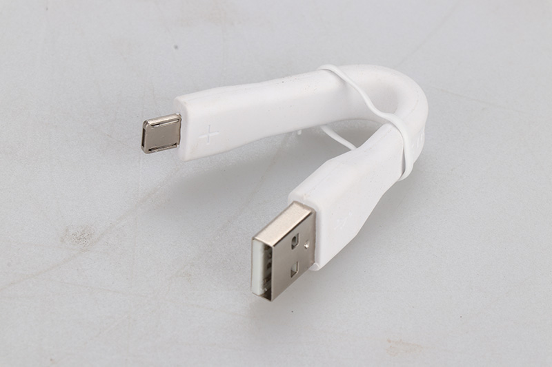 usb-am-to-micro-lightning-cable02