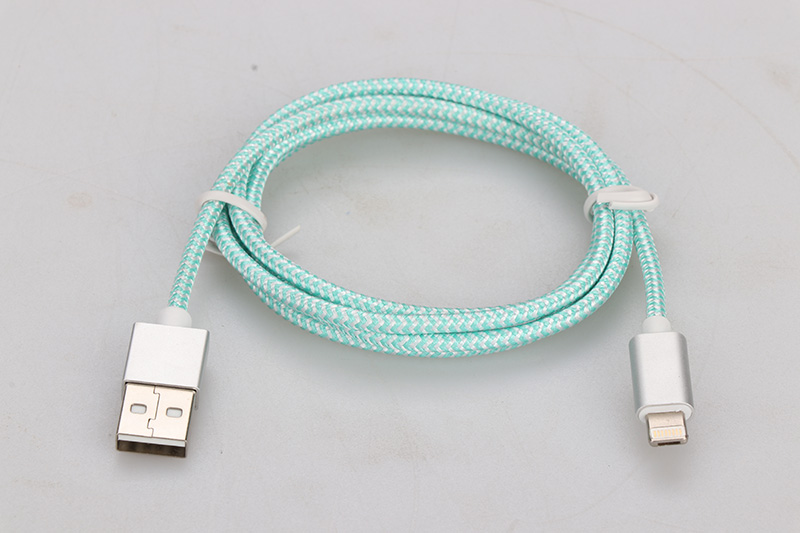 usb-am-to-micro-lightning-cable07